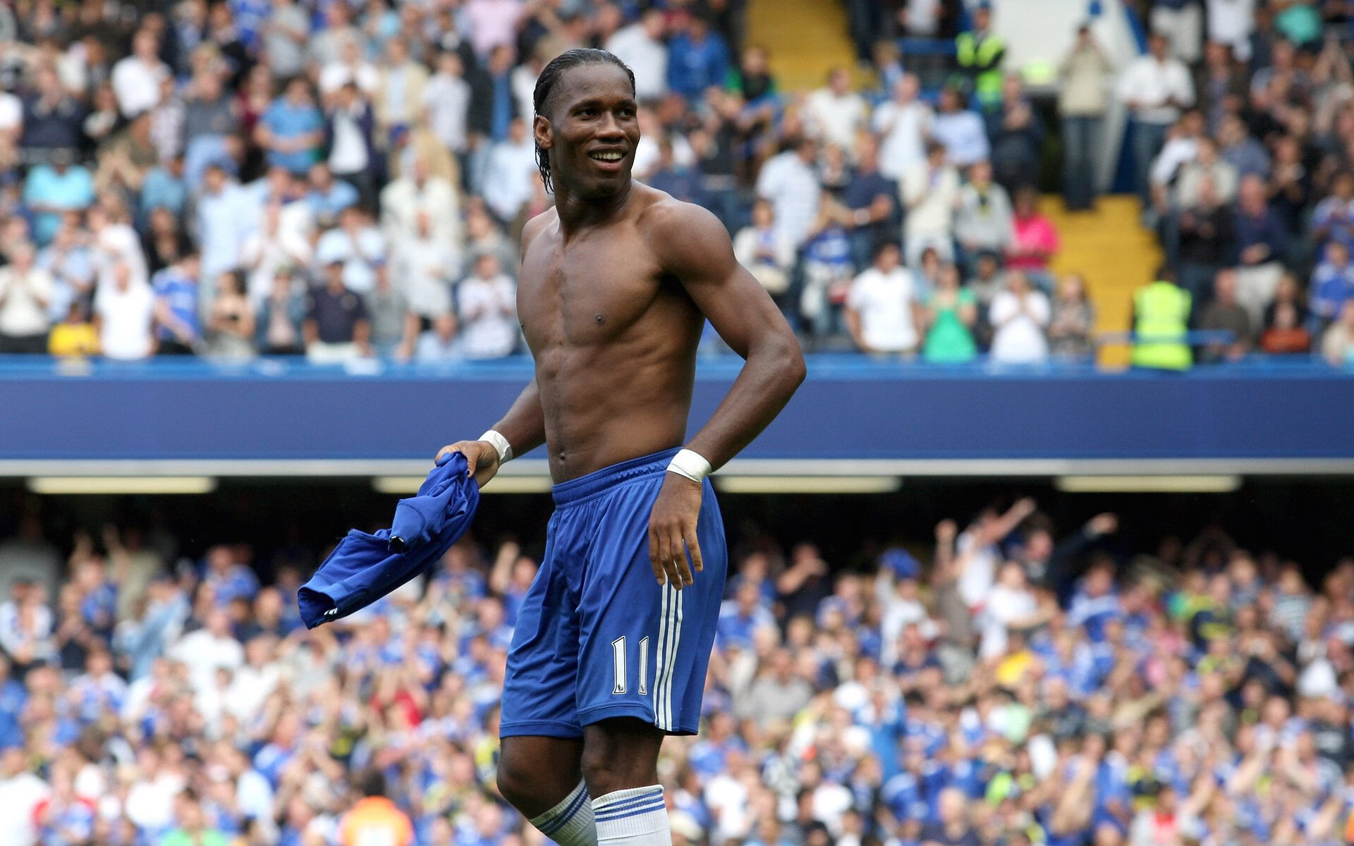 ky体育平台-2018年季后赛：库里关键三分逆转取胜，赢得全场喝彩，2018nba总决赛库里场均数据