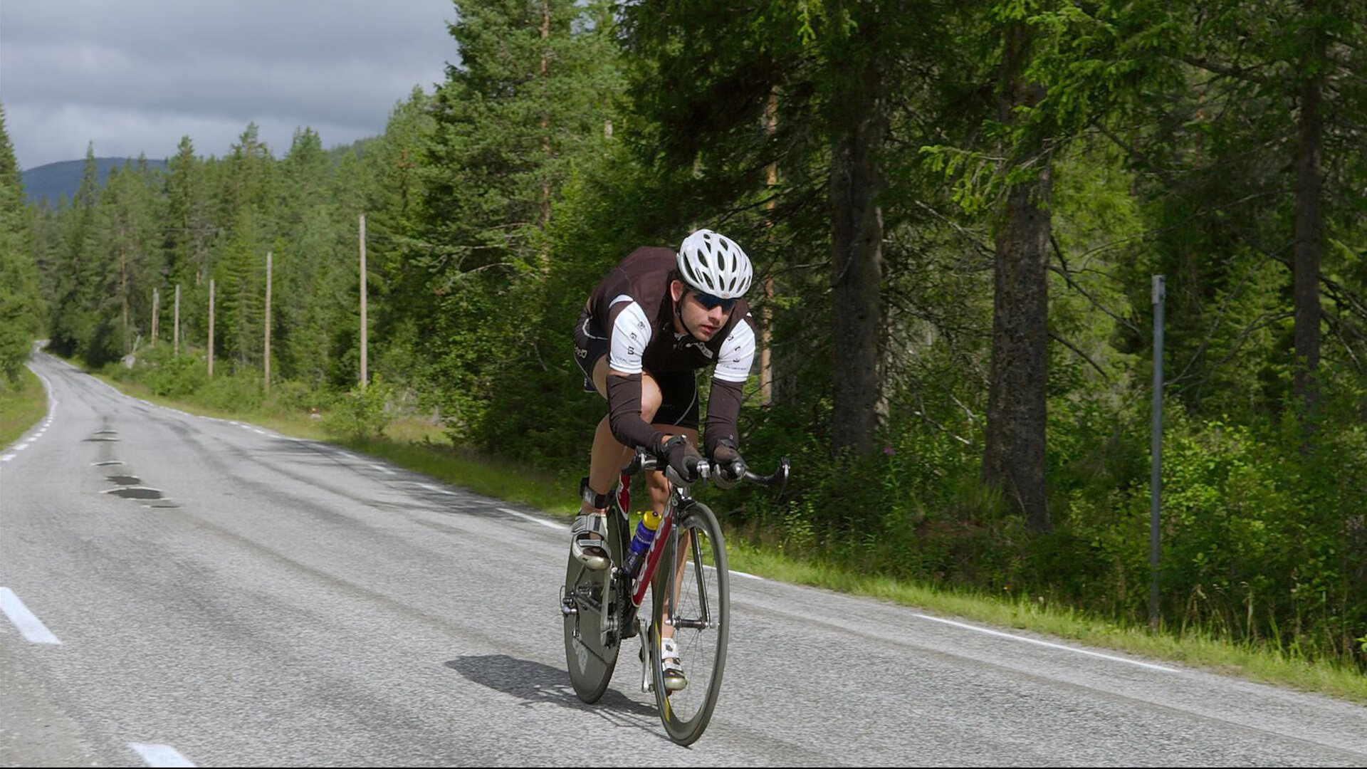 克罗地亚马术协会与科技公司合作，开发虚拟现实训练平台，提升骑手技能。